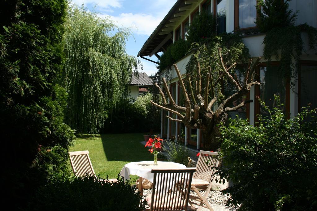 Beautyfarm Landhaus Servus Фельден-ам-Вертерзе Екстер'єр фото